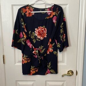 West Kei StitchFix top. Navy with flowers. Never worn. Tie in front.